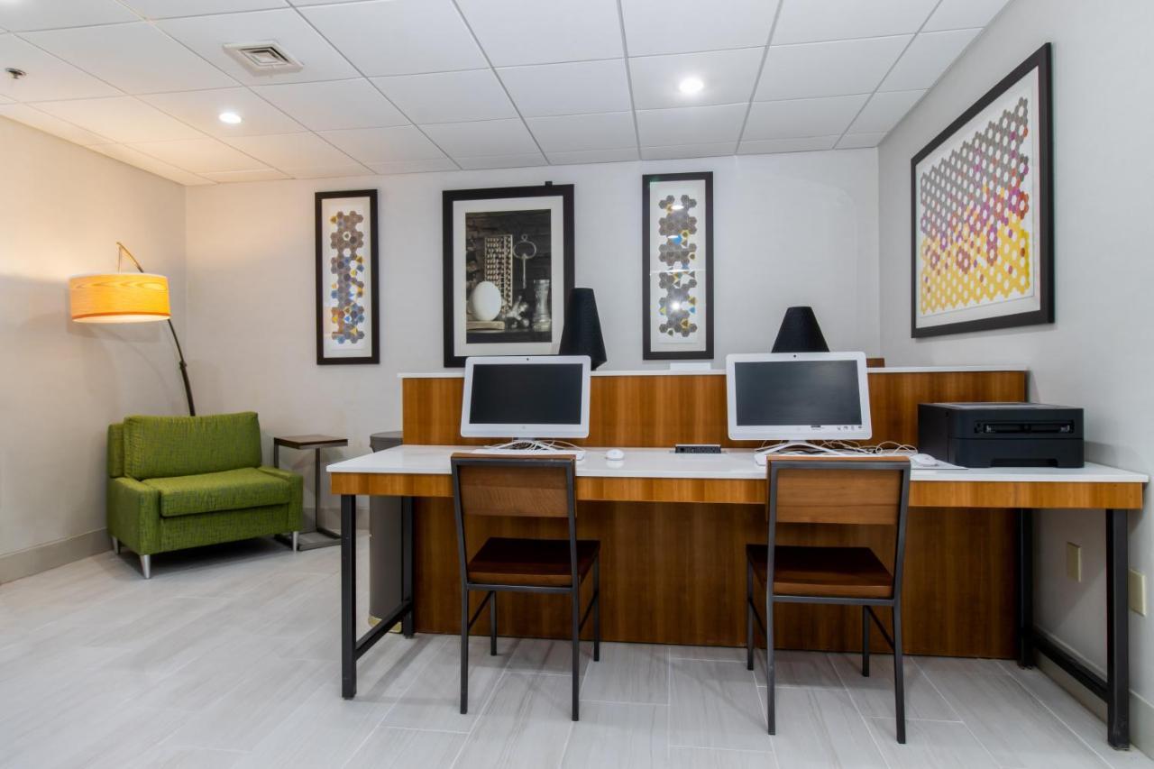 Holiday Inn Express Hotel & Suites Swansea By Ihg Dış mekan fotoğraf