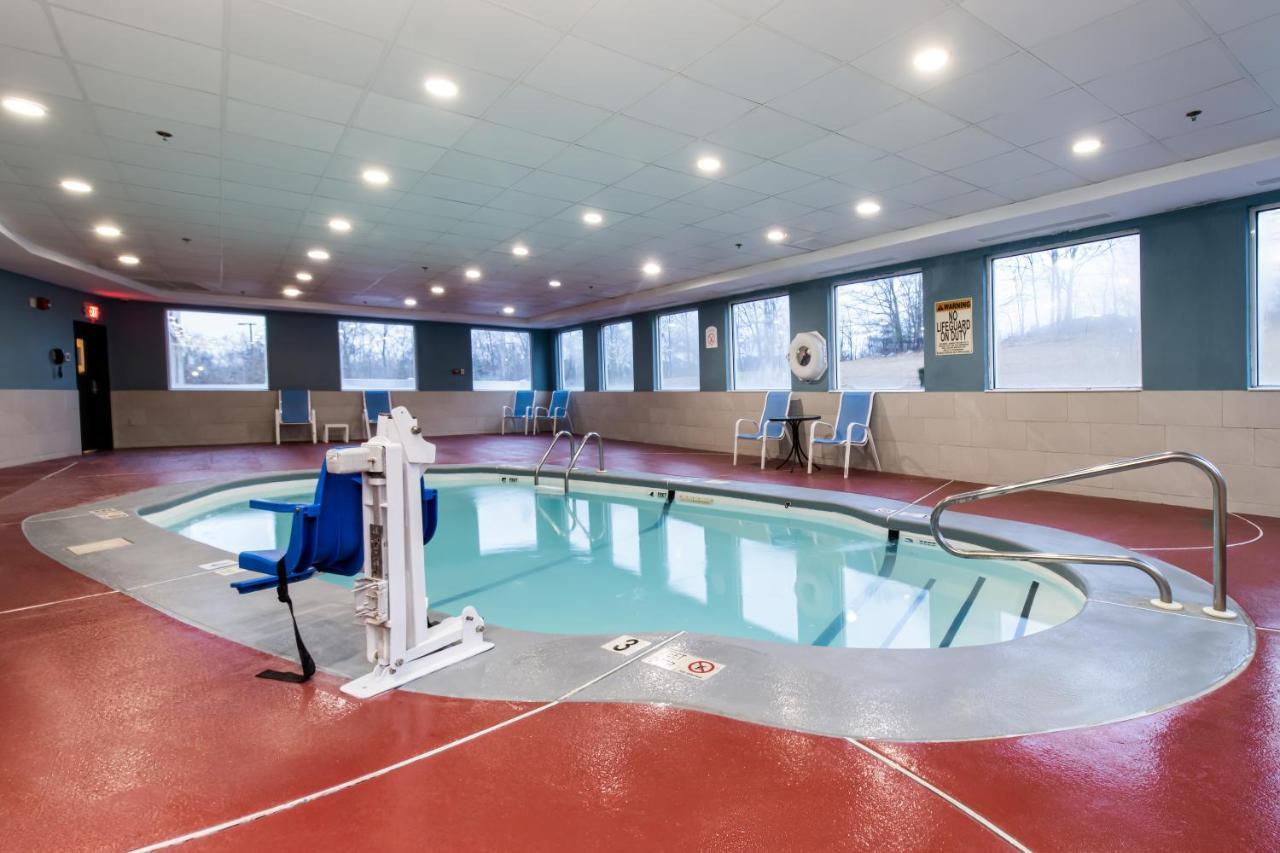 Holiday Inn Express Hotel & Suites Swansea By Ihg Dış mekan fotoğraf