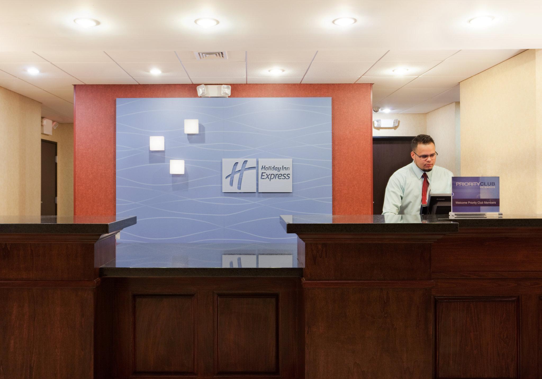 Holiday Inn Express Hotel & Suites Swansea By Ihg Dış mekan fotoğraf