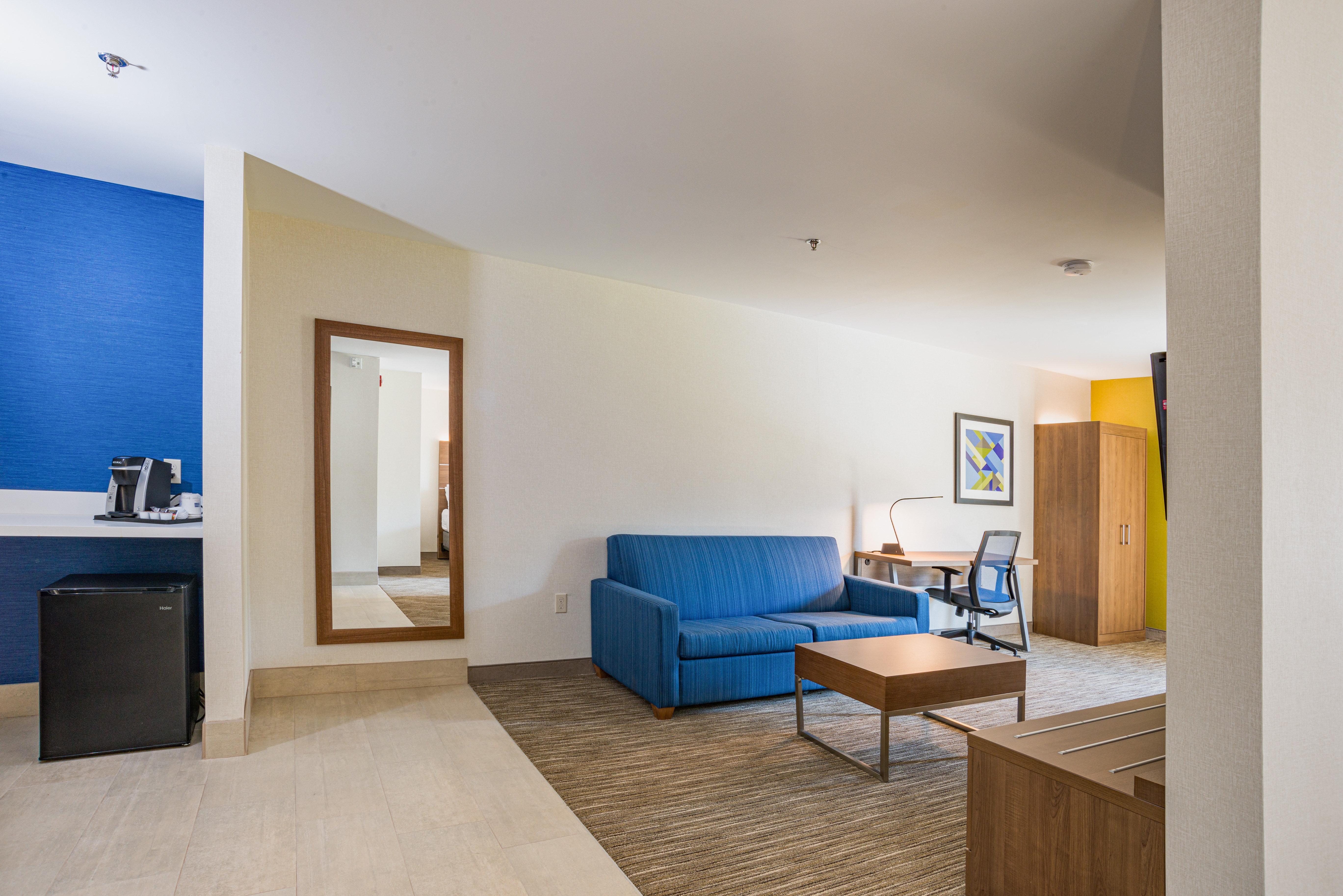 Holiday Inn Express Hotel & Suites Swansea By Ihg Dış mekan fotoğraf