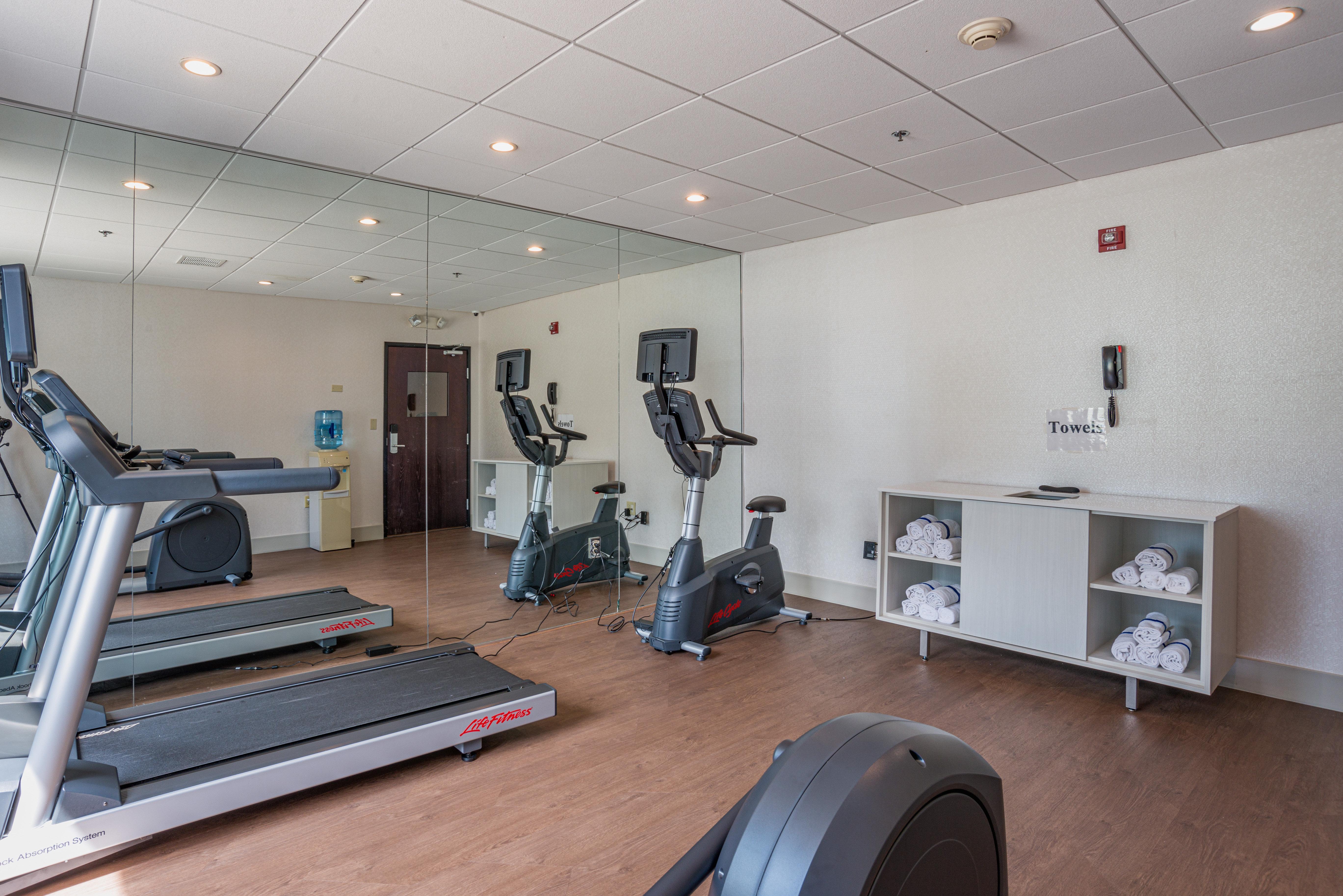 Holiday Inn Express Hotel & Suites Swansea By Ihg Dış mekan fotoğraf